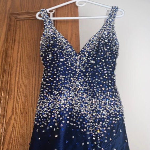 Tony Bowls Collection  Gown- Swarovski Crystal - Picture 10 of 11